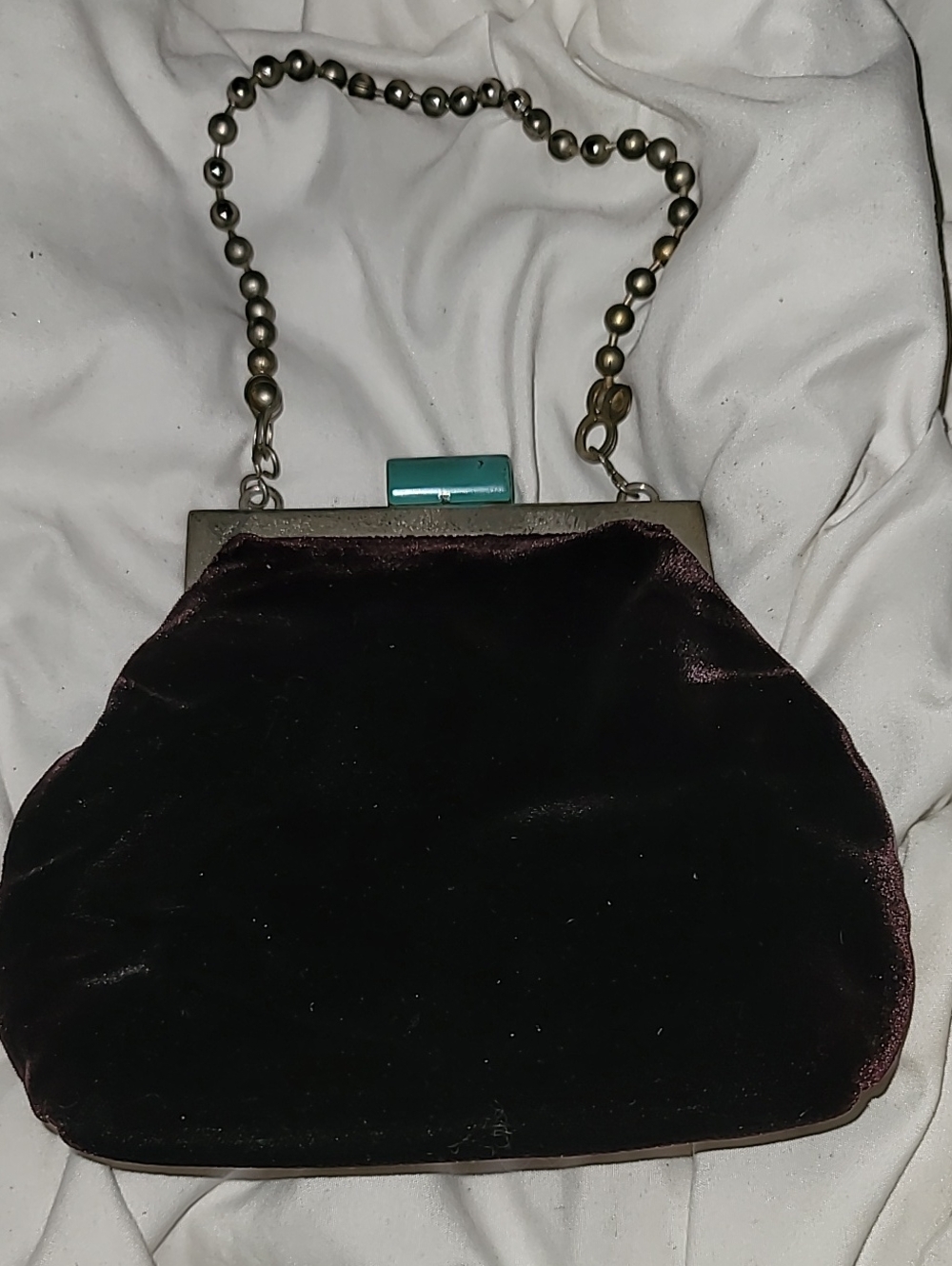 Vintage-Inspired Velvet Evening Bag in Deep Plum